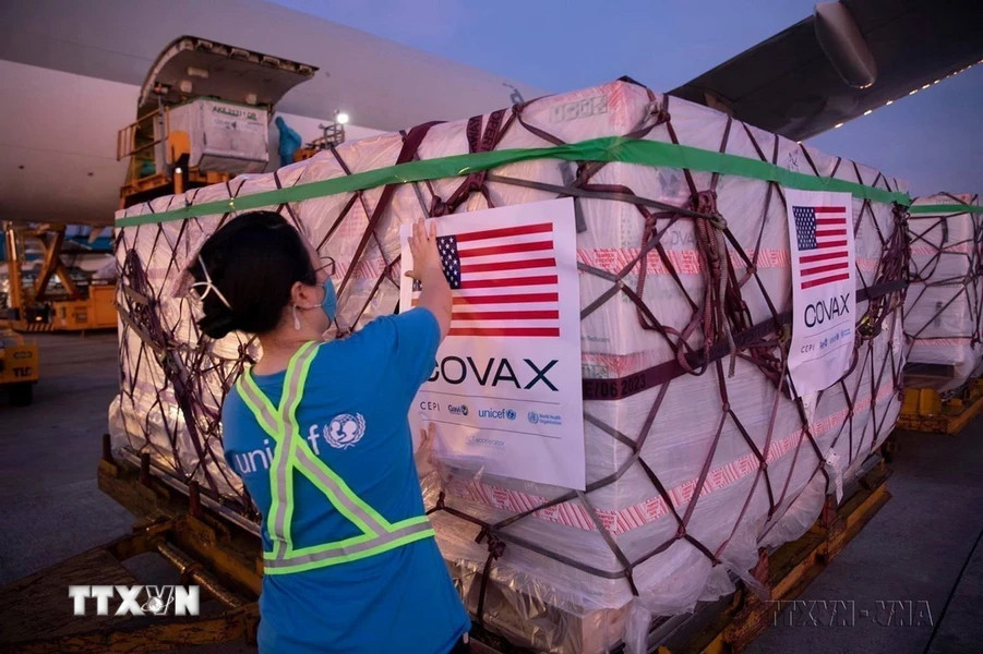 Hoa Kỳ cung cấp cho Việt Nam hơn 40 triệu liều vaccine thông qua cơ chế COVAX, cung cấp hỗ trợ kỹ thuật trị giá hơn 44 triệu USD cho nỗ lực ứng phó với dịch COVID-19 của Việt Nam. (Ảnh: TTXVN)