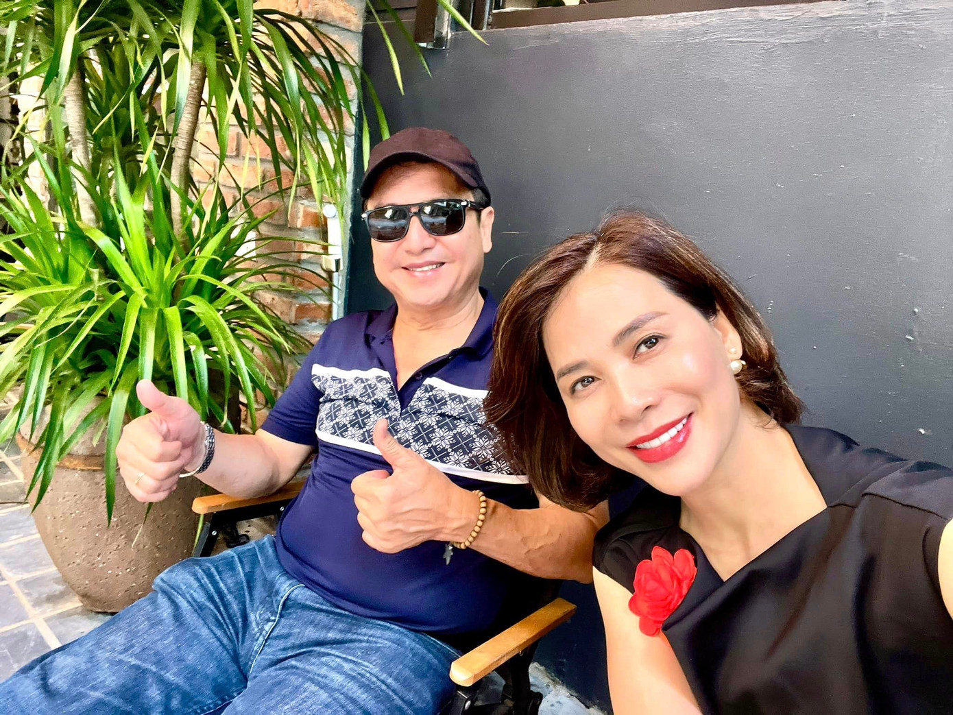 NSƯT Chí Trung và bạn gái - Ý Lan.