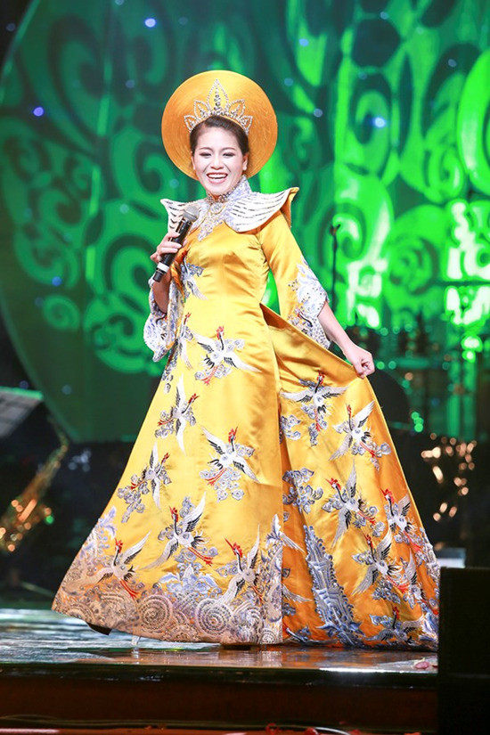 Phương Thanh, Thu Minh, Hà Hồ và những bộ cánh tiền tỷ ảnh 1