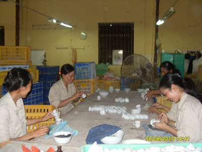 Sau khi Ban lãnh đạo cũ của Cty bị buộc thôi việc, công nhân phấn khởi trở lại làm việc