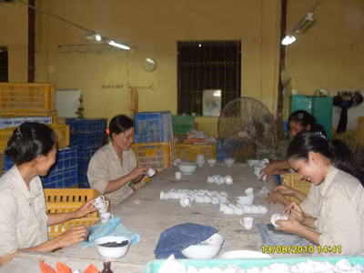 Sau khi Ban lãnh đạo cũ của Cty bị buộc thôi việc, công nhân phấn khởi trở lại làm việc