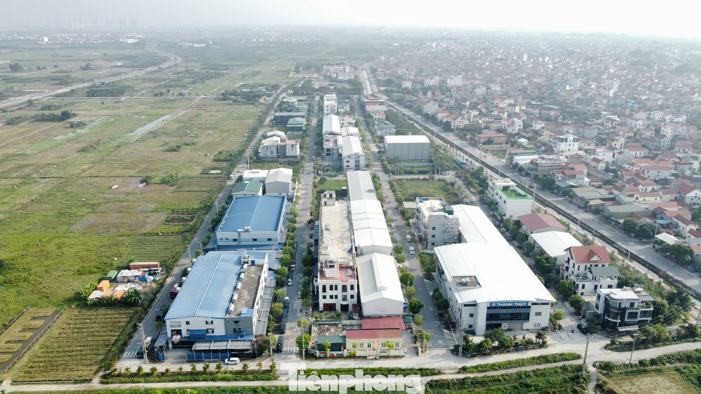 Cụm công nghiệp làng nghề Dương Liễu do Công ty CP Tập đoàn Minh Dương làm chủ đầu tư được thành lập theo quyết định số 16 năm 2012 của UBND TP Hà Nội với quy mô 12,05ha, tổng mức đầu tư hạ tầng kỹ thuật 260 tỷ đồng.