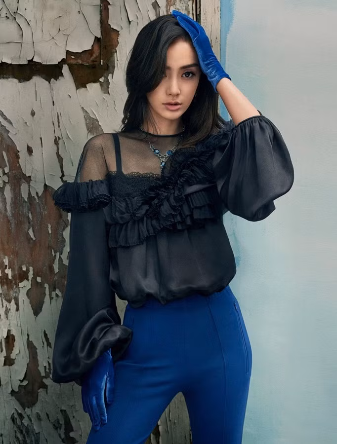 Ngỡ ngàng phong cách ‘tắc kè hoa’ của vợ Huỳnh Hiểu Minh ảnh 10