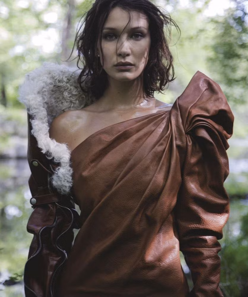‘Chân dài’ Bella Hadid quá đỗi gợi cảm trên hàng loạt ấn phẩm Vogue ảnh 30
