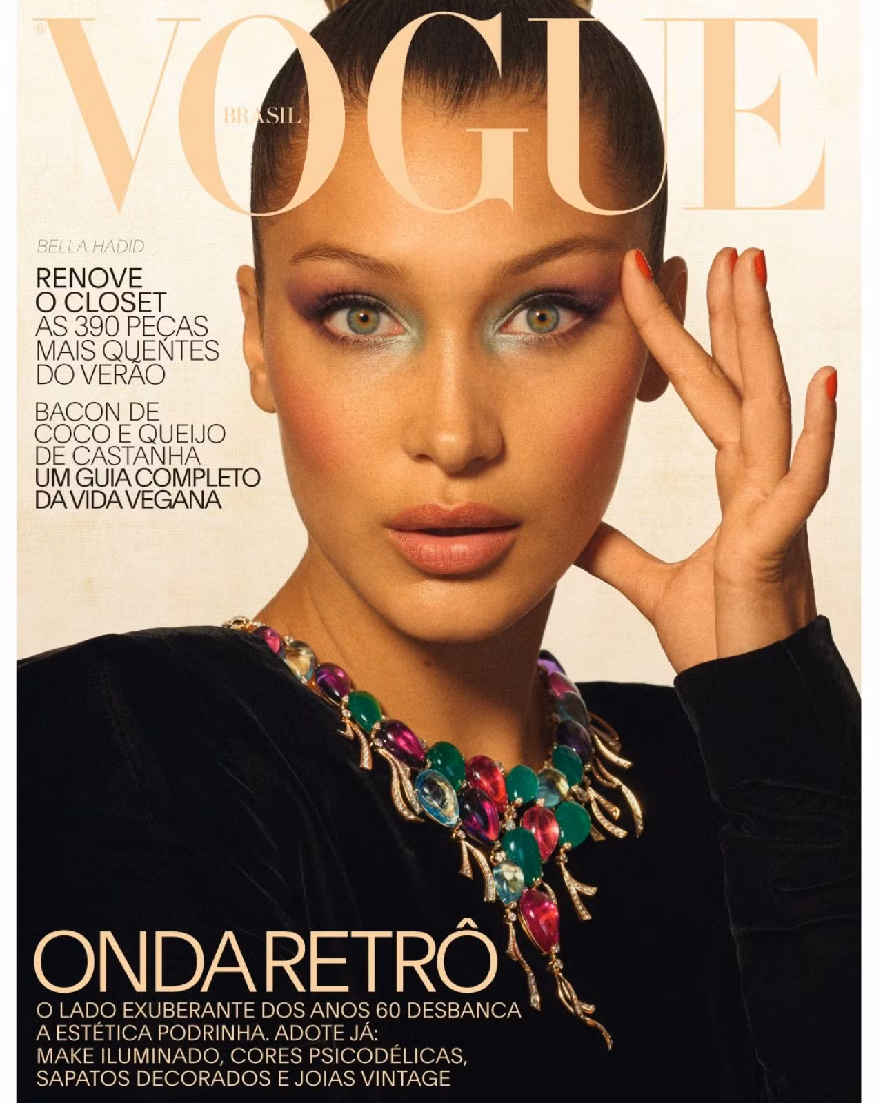 ‘Chân dài’ Bella Hadid quá đỗi gợi cảm trên hàng loạt ấn phẩm Vogue ảnh 5