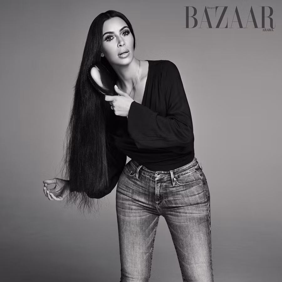 Kim Kardashian hóa ‘nữ thần disco’ rực lửa Cher ảnh 7