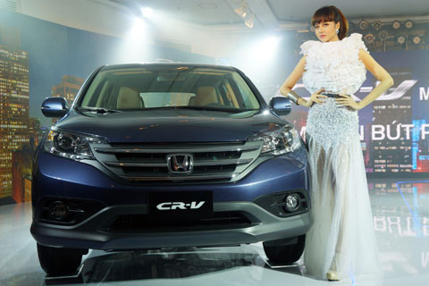 Phiên bản 2.0 có giá 998 triệu đồng. Phiên bản 2.0 có giá 998 triệu đồng