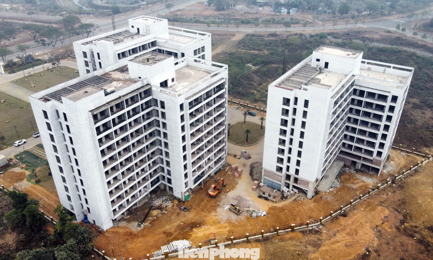 Liên quan đến việc chào bán căn hộ dự án Legacy Alpha Valley thuộc Khu công nghệ cao Hòa Lạc, Ban Quản lý Khu công nghệ cao Hòa Lạc vừa phát đi thông tin cảnh báo về việc "Cẩn trọng với việc rao bán căn hộ tại Khu công nghệ cao Hòa Lạc".