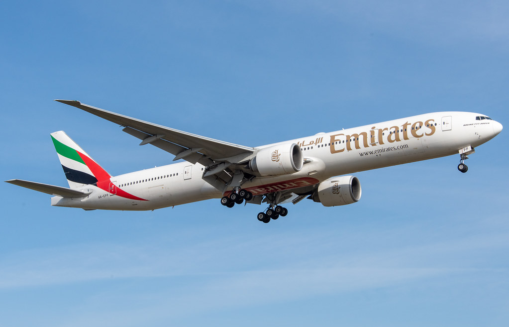 Máy bay chở hơn 300 hành khách từ Dubai đến Chennai - Ấn Độ của Emirates đã buộc phải hủy bỏ lần hạ cánh đầu tiên vì phi công bị chiếu tia laser vào mắt. Ảnh: Alexander Lang.