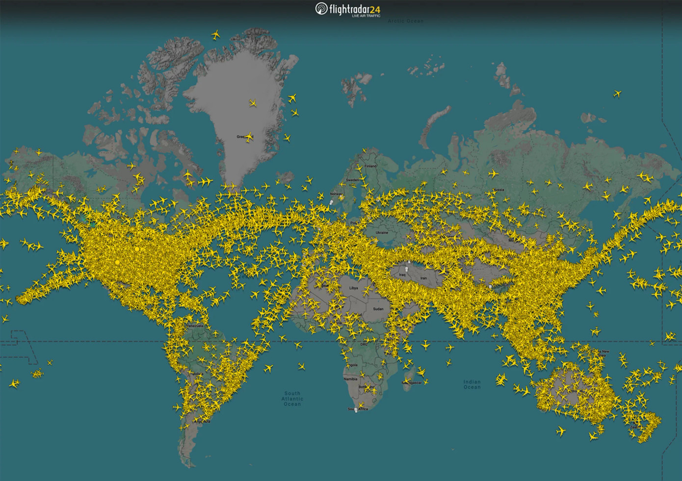 Hầu hết lưu lượng hàng không bị dồn vào các hành lang bao quanh Israel, Iraq, Iran và Ukraine, tạo ra những lỗ hổng lớn trên bản đồ mạng bay toàn cầu. Ảnh: Flightradar24.com. Hầu hết lưu lượng hàng không bị dồn vào các hành lang bao quanh Israel, Iraq, Iran và Ukraine, tạo ra những lỗ hổng lớn trên bản đồ mạng bay toàn cầu. Ảnh: Flightradar24.com.