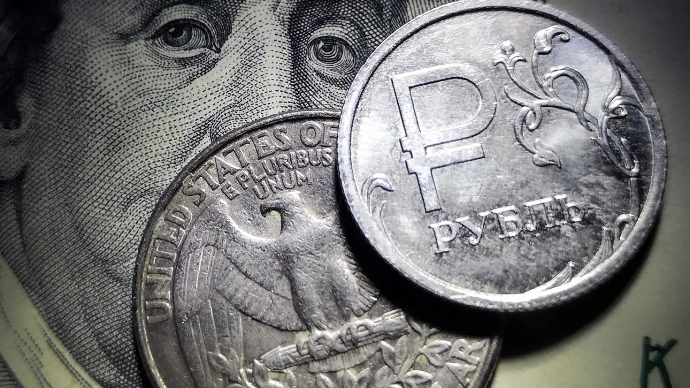 Các nhà phân tích cảnh báo sự tăng giá của đồng rúp Nga này có thể không bền vững. Ảnh: Getty.