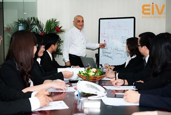 5 nguyên tắc tìm giáo viên dạy tiếng Anh cho công ty ảnh 1