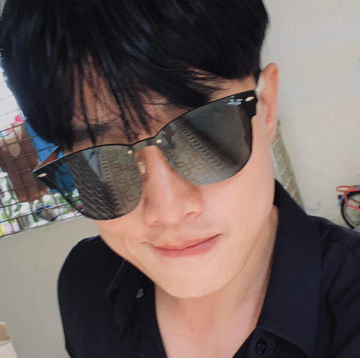 Quốc Trường tung hình selfie điển trai.