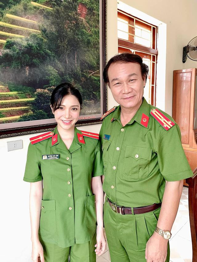 Ngoài ra, nữ diễn viên được tiếp xúc và học hỏi từ các diễn viên tên tuổi như NSND Trần Nhượng, NSƯT Nguyễn Hải,... Ngoài ra, nữ diễn viên được tiếp xúc và học hỏi từ các diễn viên tên tuổi như NSND Trần Nhượng, NSƯT Nguyễn Hải,...