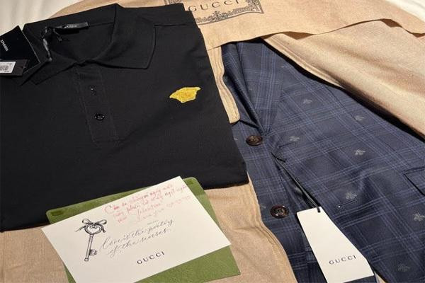 Quà Lệ Quyên tặng bạn trai kèm bức thư lãng mạn. Quà Lệ Quyên tặng bạn trai kèm bức thư lãng mạn.