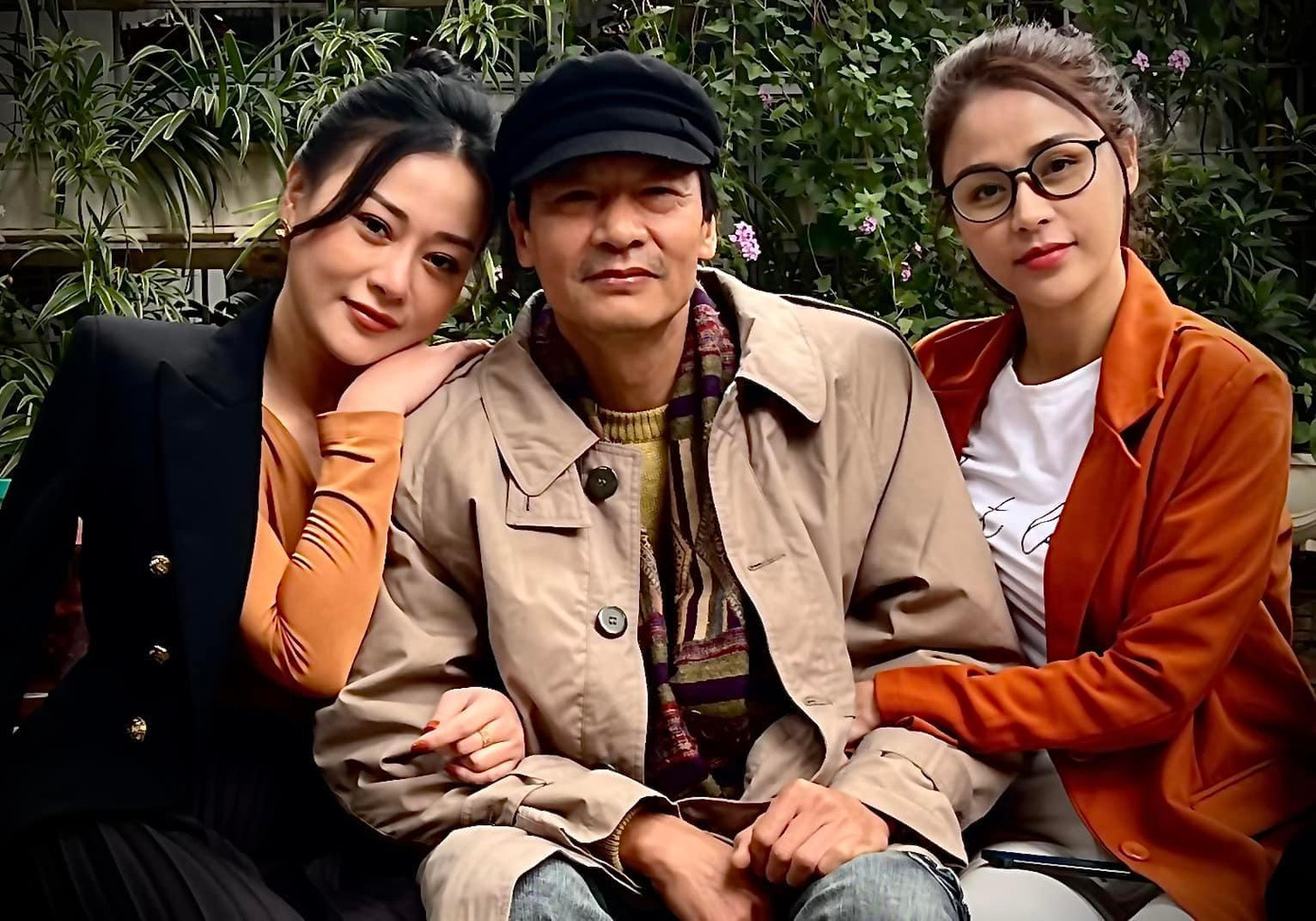 Võ Hoài Nam hội ngộ Lương Thu Trang và Phương Oanh. Võ Hoài Nam hội ngộ Lương Thu Trang và Phương Oanh.