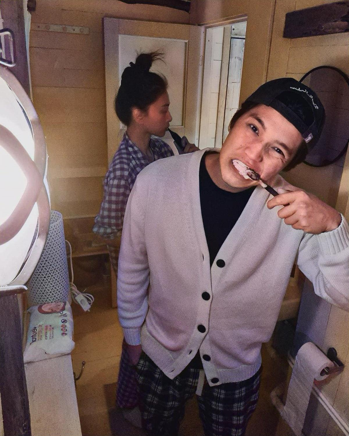 Cặp đôi từng khiến cư dân mạng "chao đảo" bởi bộ ảnh đời thường giản dị nhưng siêu ngọt ngào. Cặp đôi từng khiến cư dân mạng "chao đảo" bởi bộ ảnh đời thường giản dị nhưng siêu ngọt ngào.