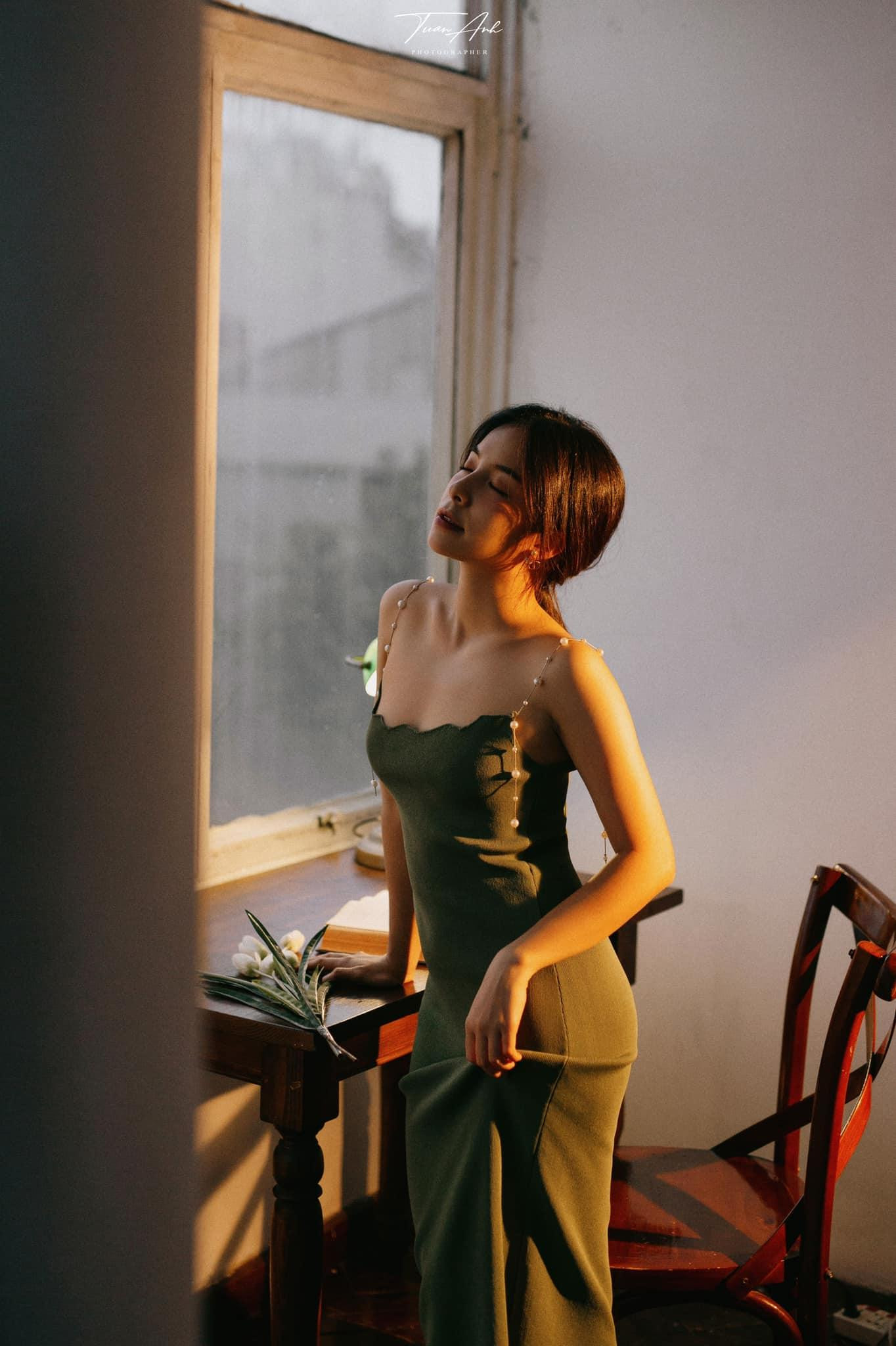 Cô là gương mặt quen thuộc của các phim truyền hình như "Nhà trọ Balanha"; "Quỳnh Búp Bê"; "Chiều qua phố cũ",... Cô là gương mặt quen thuộc của các phim truyền hình như "Nhà trọ Balanha"; "Quỳnh Búp Bê"; "Chiều qua phố cũ",...