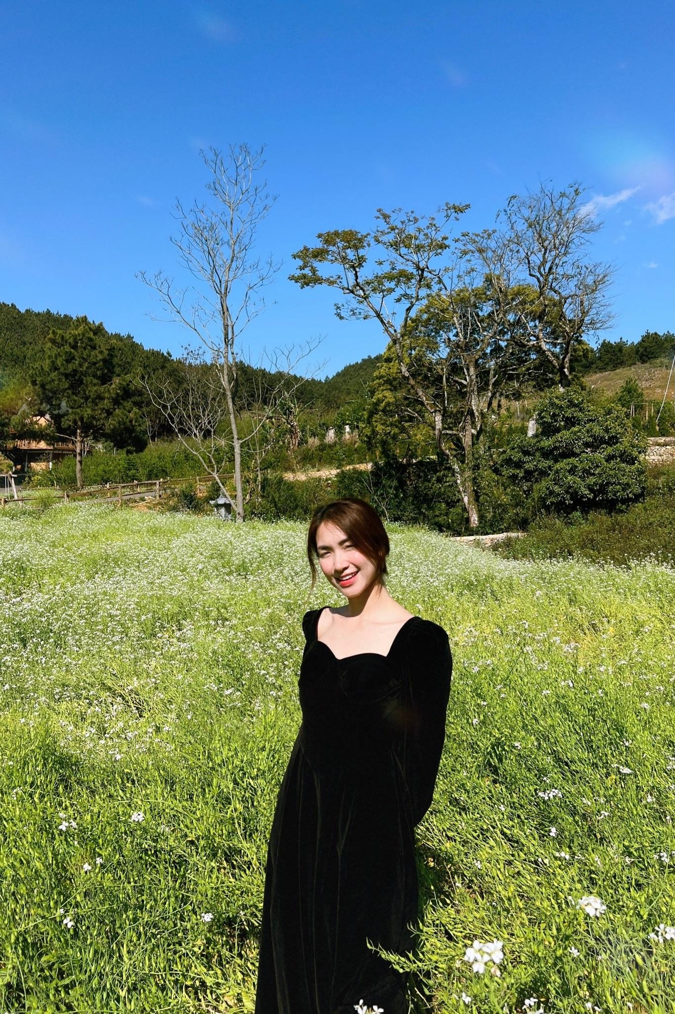 Vẻ rạng rỡ, trong veo của giọng ca "Nàng tiên cá" được khán giả dành nhiều lời khen.