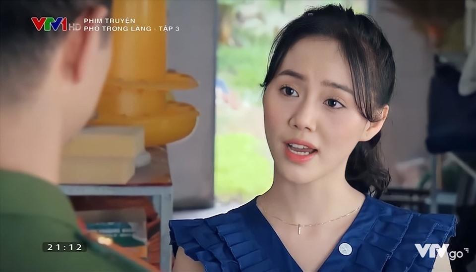 Minh Thu sinh năm 1996, hiện là diễn viên của Nhà hát Kịch Việt Nam. Cô từng tham gia diễn khá nhiều bộ phim như "Hoa hồng trên ngực trái", Hồ sơ cá sấu"... Minh Thu sinh năm 1996, hiện là diễn viên của Nhà hát Kịch Việt Nam. Cô từng tham gia diễn khá nhiều bộ phim như "Hoa hồng trên ngực trái", Hồ sơ cá sấu"...