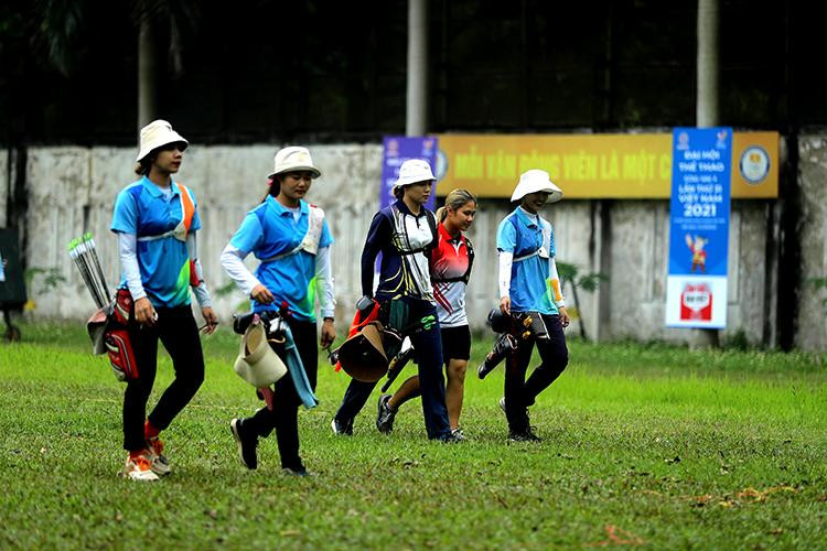 &quot;Đội tuyển Bắn cung Quốc gia đang có sự chuẩn bị tích cực cho SEA Games 31, với mục tiêu giành từ 2 - 4 HCV. Tập luyện trong điều kiện thời tiết nắng nóng ngoài trời nhiều tiếng mỗi ngày là sự vất vả đối với các vận động viên bắn cung.
