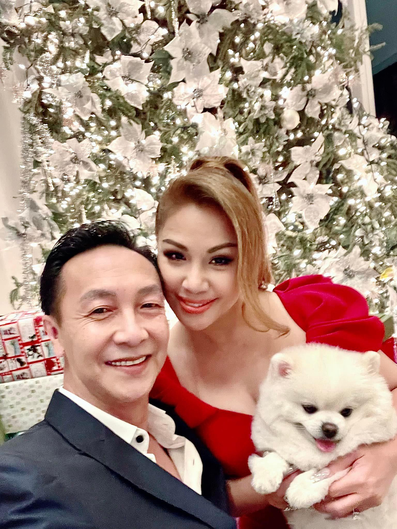 Minh Tuyết hạnh phúc đón năm mới bên ông xã đại gia.