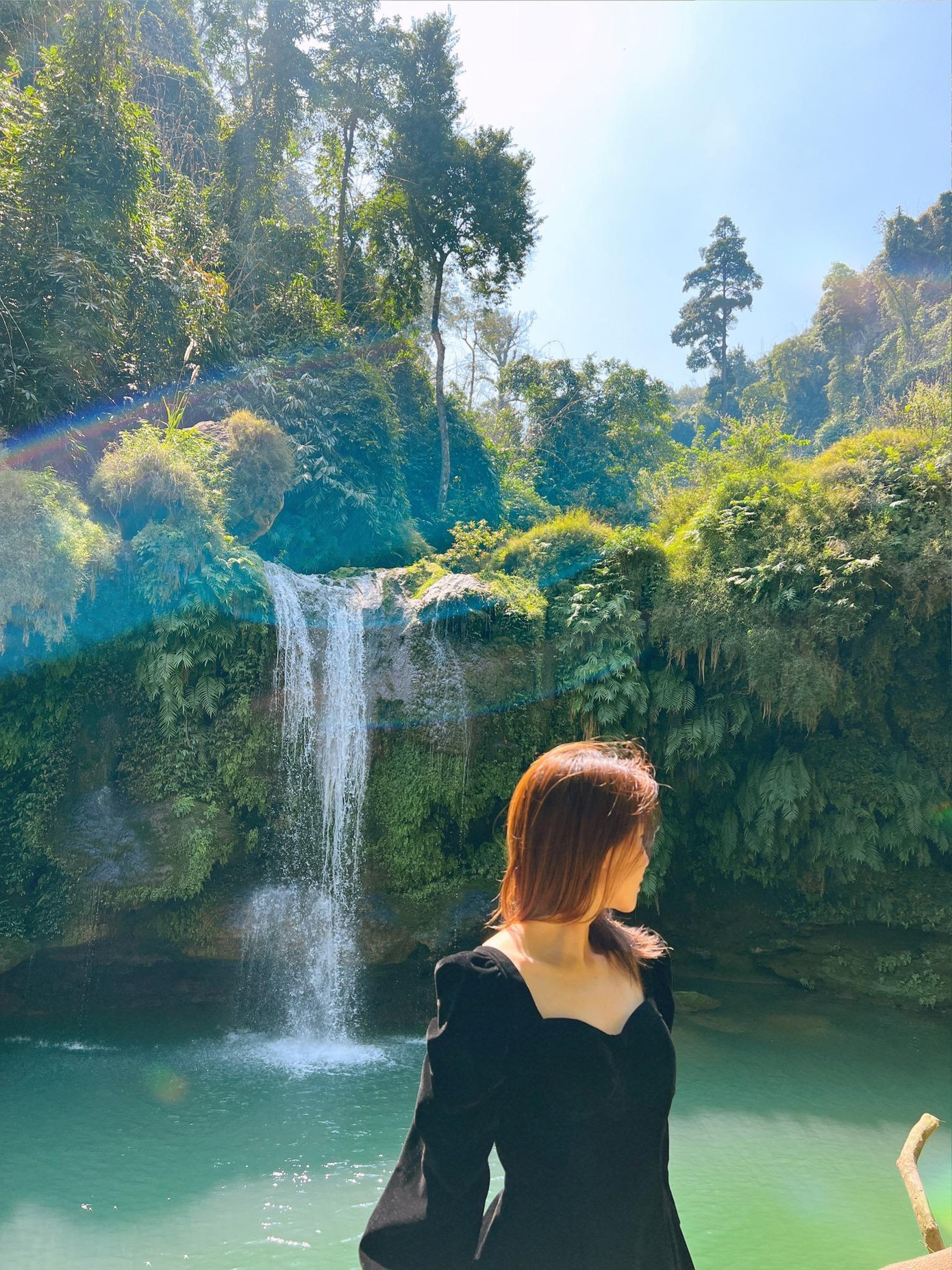 Được biết, bộ ảnh lần này được chụp trong chuyến đi du lịch của Hòa Minzy tại Mộc Châu.