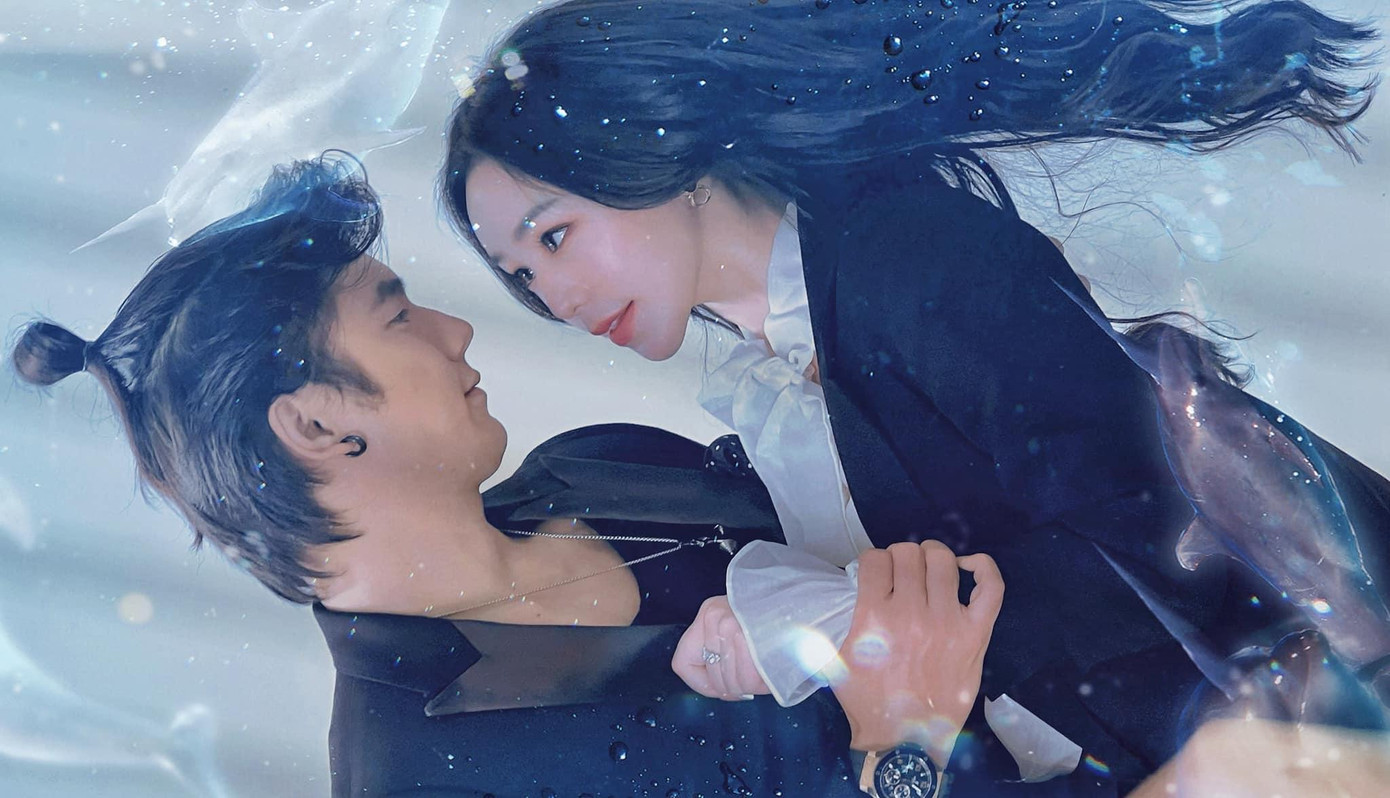 Quỳnh Kool và Nhan Phúc Vinh tình tứ trong sản phẩm mới. Quỳnh Kool và Nhan Phúc Vinh tình tứ trong sản phẩm mới.