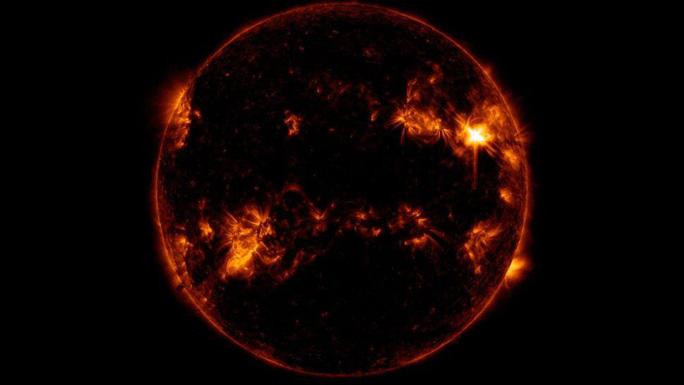 Tia lửa từ Mặt Trời rực cháy ở một góc thiên thể trong bức ảnh toàn cảnh - Ảnh: SDO/NASA Tia lửa từ Mặt Trời rực cháy ở một góc thiên thể trong bức ảnh toàn cảnh - Ảnh: SDO/NASA