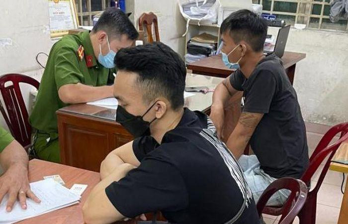 Công an quận Tân Phú hoàn tất hồ sơ xử lý nhóm đối tượng sử dụng ma túy.