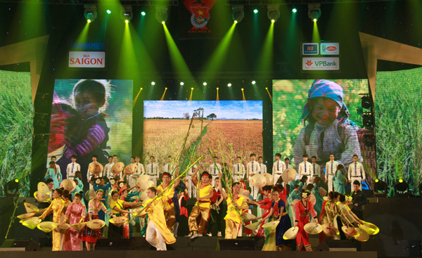 Nón và tre, những hình ảnh mang tính biểu tượng của con người, đất nước Việt Nam. Ảnh: Trường Phong