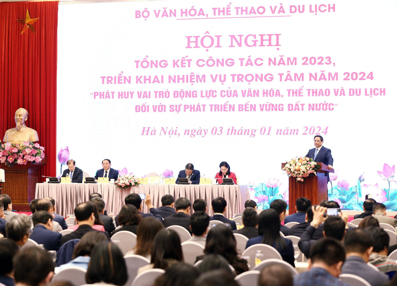 Thủ tướng Phạm Minh Chính dự Hội nghị tổng kết công tác năm 2023, triển khai nhiệm vụ năm 2024 của ngành văn hóa, thể thao và du lịch. Ảnh: Trần Huấn.