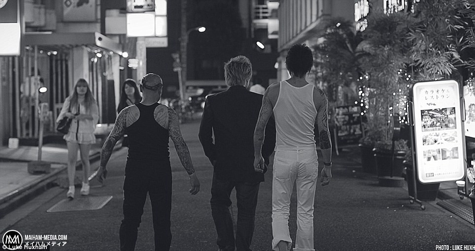 Những Yakuza xăm trổ đầy mình