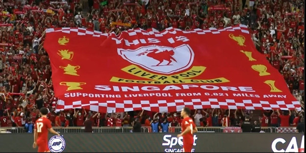 Rất đông khán giả đã tới xem trận đấu của Liverpool tại Singapore vào tháng 7 năm ngoái. Ảnh: Liverpool FC.