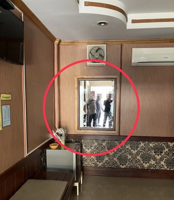 Tưởng là gương, mà không chỉ là gương. Ảnh: Facebook. Tưởng là gương, mà không chỉ là gương. Ảnh: Facebook.