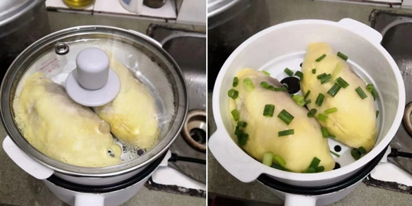 Sầu riêng hấp rắc hành lá, bạn có thử không? Ảnh: Weibo.