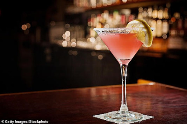 Cocktail của quán đúng ra chỉ gồm nước trái cây và một số loại si-rô. Ảnh minh họa: Getty.