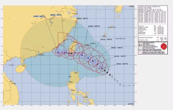 Dự báo của JTWC cho rằng bão Koinu sẽ đổ bộ phía Nam Đài Loan (Trung Quốc) vào thứ Năm tới. Ảnh: JTWC.