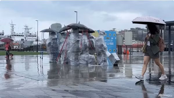 Mưa do ảnh hưởng của bão Khanun ở Đài Loan (Trung Quốc), ảnh chụp ngày 3/8. Ảnh: Johnson Lai/ AP.