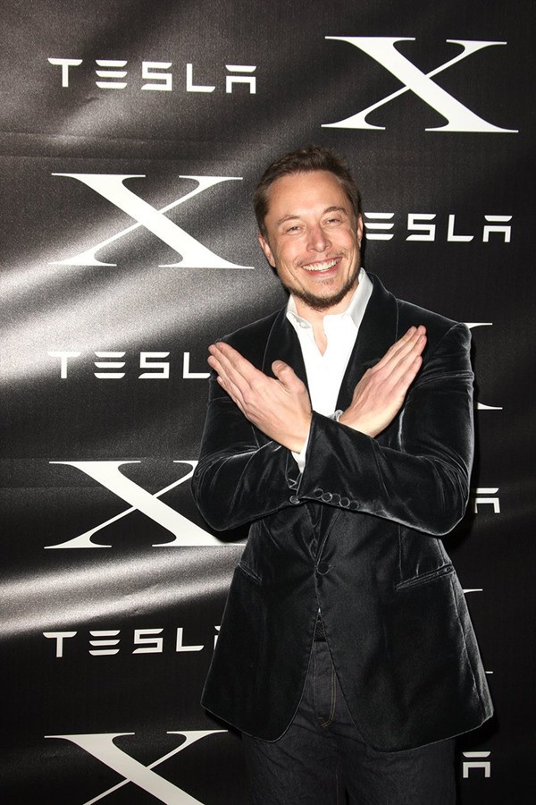 Trước khi đổi logo, Elon Musk đăng ảnh này và khẳng định mình rất thích chữ X. Ảnh: Elon Musk.