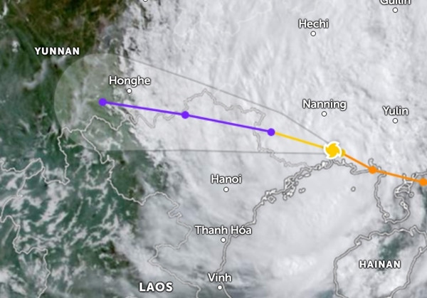 Dự báo sáng nay về đường đi của bão Talim (đường màu tím là khi bão đã thành vùng áp thấp). Ảnh: Talim Live Tracker/ Zoom Earth.