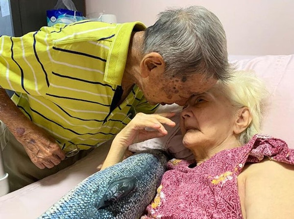 Ông Lin và bà Li đã ở bên nhau 59 năm. Ảnh: Shin Min Daily News.