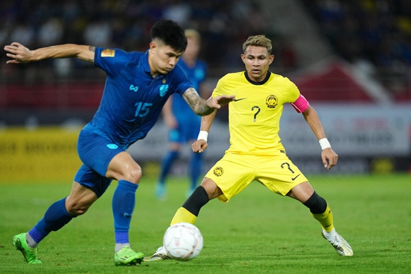 ĐT Thái Lan thắng ĐT Malaysia để tiến vào chung kết. Ảnh: AFF Mitsubishi Electric Cup.