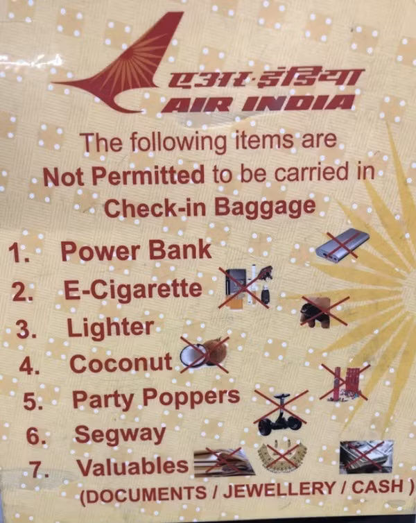 Thông báo cấm của hãng Air India. Ảnh: Booshdawg. Thông báo cấm của hãng Air India. Ảnh: Booshdawg.