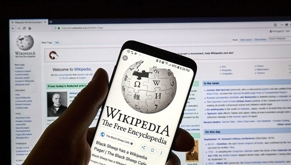 Nhiều người dùng mạng thích tìm kiếm thông tin trên Wikipedia. Ảnh: Getty. Nhiều người dùng mạng thích tìm kiếm thông tin trên Wikipedia. Ảnh: Getty.