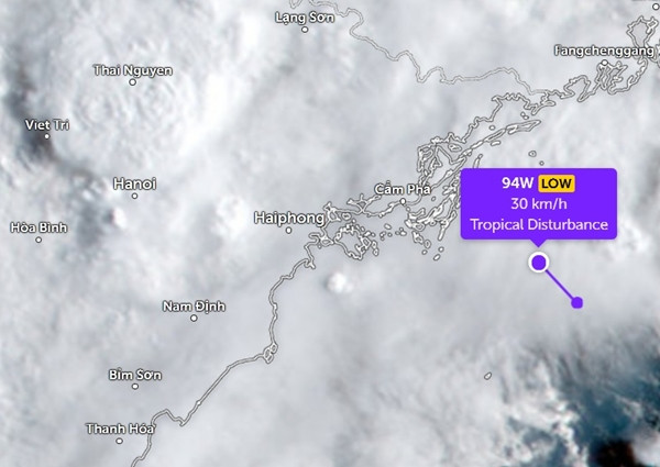Nhiễu động nhiệt đới mới xuất hiện ở Vịnh Bắc Bộ. Ảnh: Zoom Earth.