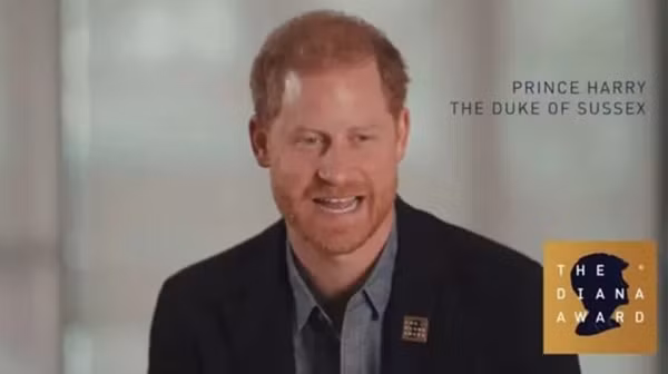 Hoàng tử Harry trong video của lễ trao giải. Ảnh: The Diana Award.