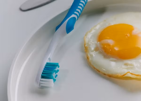 Trứng và bàn chải răng là 2 câu trả lời được nhiều phụ huynh lựa chọn. Ảnh: Aileen Son for The New York Times.