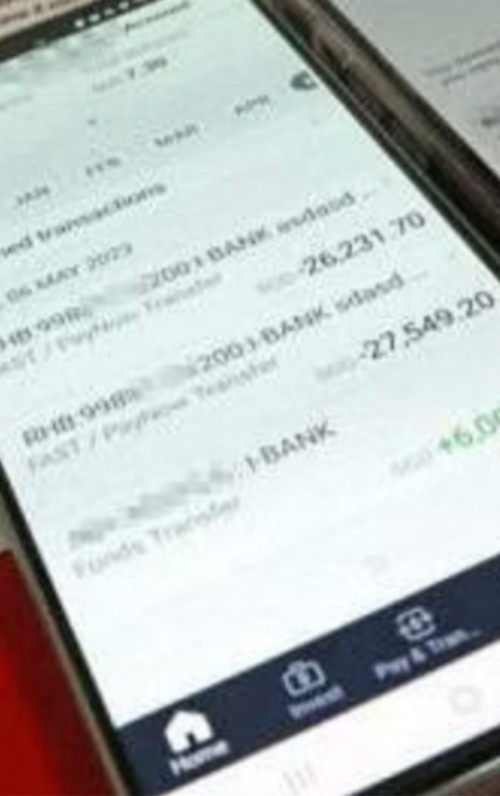 Tiền đã được chuyển khỏi tài khoản của cô Koh. Ảnh: Zaobao. Tiền đã được chuyển khỏi tài khoản của cô Koh. Ảnh: Zaobao.