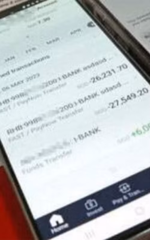 Tiền đã được chuyển khỏi tài khoản của cô Koh. Ảnh: Zaobao. Tiền đã được chuyển khỏi tài khoản của cô Koh. Ảnh: Zaobao.